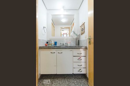 Apartamento à venda com 120m², 3 quartos e 2 vagasBanheiro