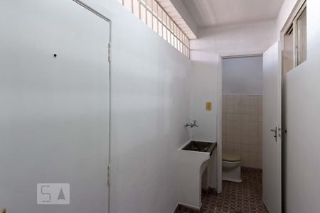 Apartamento para alugar com 70m², 2 quartos e 1 vagaÁrea de serviço
