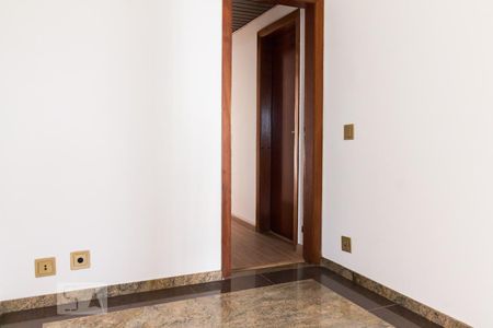 Apartamento para alugar com 189m², 4 quartos e 3 vagasHall