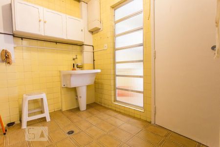 Apartamento à venda com 145m², 3 quartos e 1 vagaÁrea de serviço