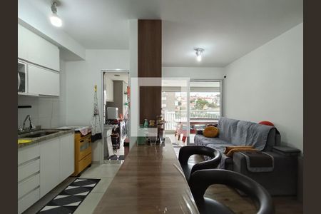 Sala de apartamento para alugar com 2 quartos, 67m² em Chácara Inglesa, São Paulo