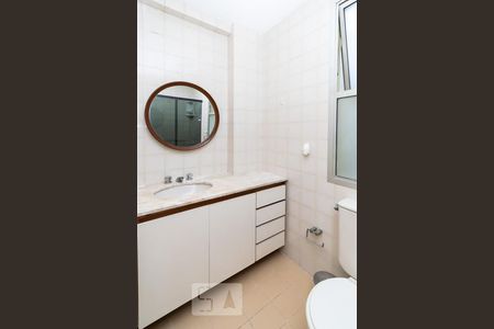 Banheiro de apartamento à venda com 1 quarto, 40m² em Botafogo, Rio de Janeiro