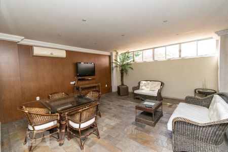 Apartamento à venda com 40m², 1 quarto e 1 vagaSala TV