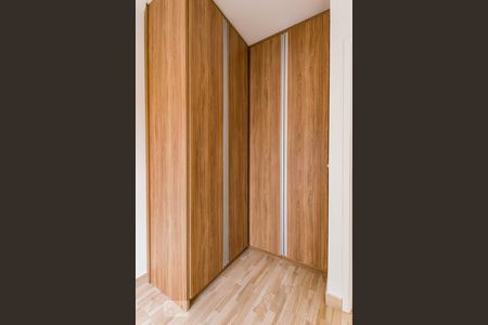 Quarto de apartamento à venda com 1 quarto, 44m² em Vila Lídia, Campinas