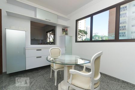 Apartamento à venda com 375m², 4 quartos e 5 vagas Apartamento à venda com 375m², 4 quartos e 5 vagasCozinha