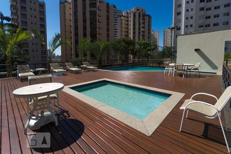 Apartamento à venda com 375m², 4 quartos e 5 vagas Apartamento à venda com 375m², 4 quartos e 5 vagasPiscina