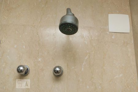 Apartamento à venda com 375m², 4 quartos e 5 vagas Apartamento à venda com 375m², 4 quartos e 5 vagasDetalhe do banheiro da suíte 3