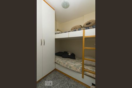 Apartamento à venda com 375m², 4 quartos e 5 vagas Apartamento à venda com 375m², 4 quartos e 5 vagasQuarto de serviço