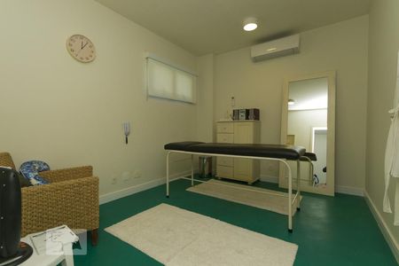 Apartamento à venda com 375m², 4 quartos e 5 vagas Apartamento à venda com 375m², 4 quartos e 5 vagasSala de massagem