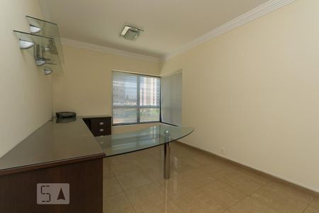 Apartamento à venda com 375m², 4 quartos e 5 vagas Apartamento à venda com 375m², 4 quartos e 5 vagasEscritório
