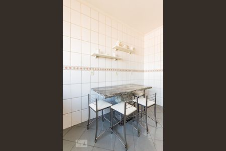 Apartamento à venda com 120m², 3 quartos e 2 vagas Apartamento à venda com 120m², 3 quartos e 2 vagasCozinha