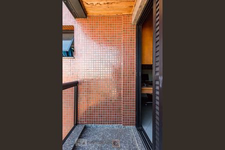 Apartamento à venda com 120m², 3 quartos e 2 vagas Apartamento à venda com 120m², 3 quartos e 2 vagasVaranda