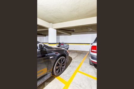 Apartamento à venda com 120m², 3 quartos e 2 vagas Apartamento à venda com 120m², 3 quartos e 2 vagasGaragem 2