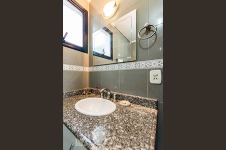 Apartamento à venda com 120m², 3 quartos e 2 vagas Apartamento à venda com 120m², 3 quartos e 2 vagasBanheiro