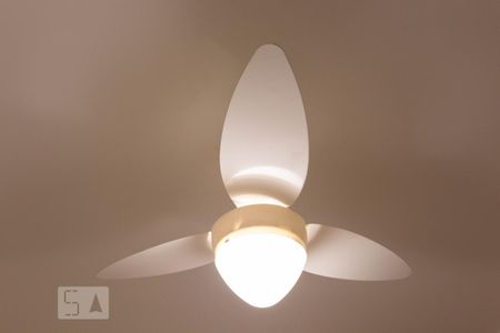 Apartamento à venda com 64m², 1 quarto e 2 vagas Apartamento à venda com 64m², 1 quarto e 2 vagasVentilador de teto