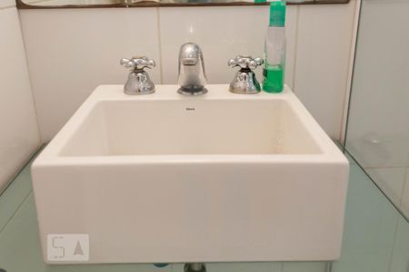 Apartamento à venda com 64m², 1 quarto e 2 vagas Apartamento à venda com 64m², 1 quarto e 2 vagasBanheiro Suíte
