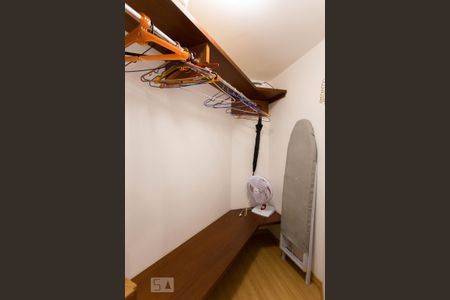Apartamento à venda com 64m², 1 quarto e 2 vagas Apartamento à venda com 64m², 1 quarto e 2 vagasSuíte