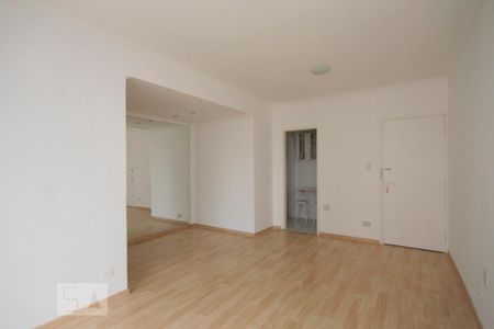 Apartamento à venda com 80m², 2 quartos e 1 vagaSala