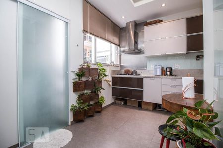 Apartamento à venda com 70m², 2 quartos e 1 vaga Apartamento à venda com 70m², 2 quartos e 1 vagaCopa-Cozinha