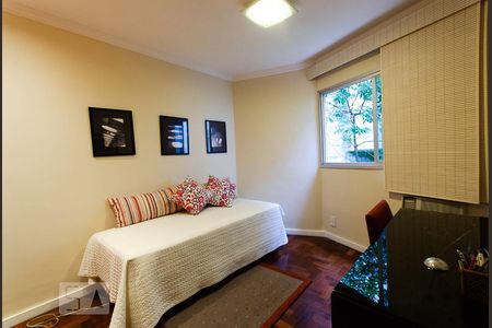 Apartamento à venda com 150m², 3 quartos e 2 vagas Apartamento à venda com 150m², 3 quartos e 2 vagasQuarto 2