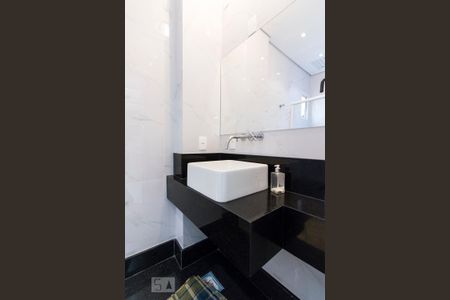 Apartamento à venda com 380m², 4 quartos e 1 vagaBanheiro Suíte 1 