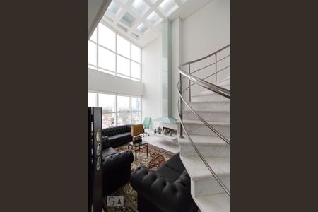 Apartamento à venda com 380m², 4 quartos e 1 vagaEscada e Sala 