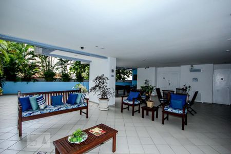 Apartamento à venda com 38m², 1 quarto e 1 vaga Apartamento à venda com 38m², 1 quarto e 1 vagaPlayground