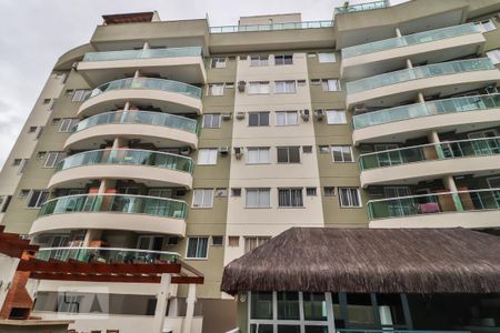 Apartamento à venda com 93m², 3 quartos e 2 vagas Apartamento à venda com 93m², 3 quartos e 2 vagasFachada