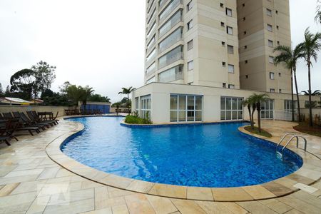 Apartamento para alugar com 80m², 2 quartos e 1 vagaPiscina