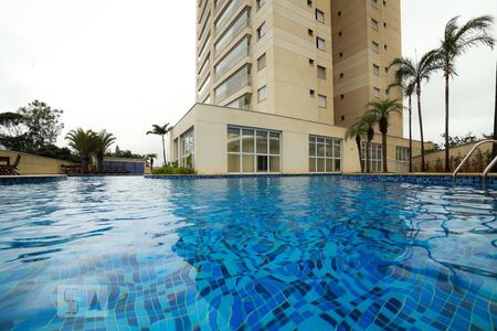 Apartamento para alugar com 80m², 2 quartos e 1 vagaPiscina