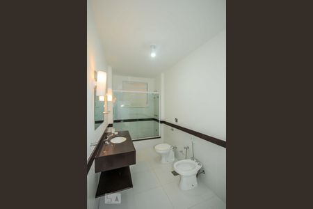 Apartamento à venda com 182m², 3 quartos e 1 vagaBanheiro 2