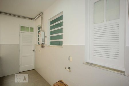 Apartamento à venda com 182m², 3 quartos e 1 vagaÁrea de Serviço