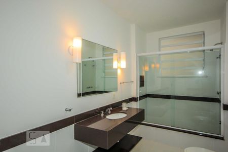 Apartamento à venda com 182m², 3 quartos e 1 vagaBanheiro 2