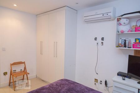 Apartamento à venda com 211m², 4 quartos e 2 vagasQuarto 1