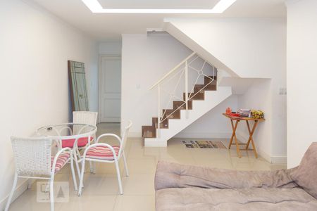 Apartamento à venda com 211m², 4 quartos e 2 vagasSala