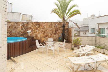 Apartamento à venda com 211m², 4 quartos e 2 vagasVaranda - segundo andar