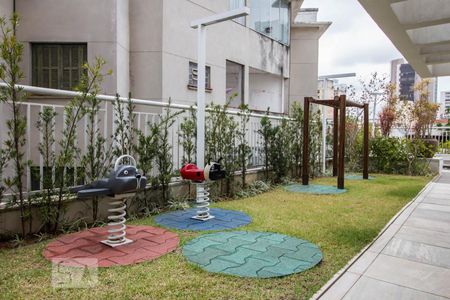 Apartamento à venda com 38m², 1 quarto e 1 vaga Apartamento à venda com 38m², 1 quarto e 1 vagaPlayground