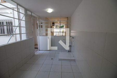 Casa à venda com 200m², 3 quartos e 3 vagasÁrea de Serviço