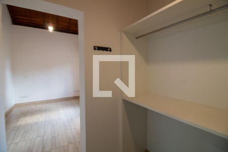 Casa à venda com 200m², 3 quartos e 3 vagasCloset da suíte 1