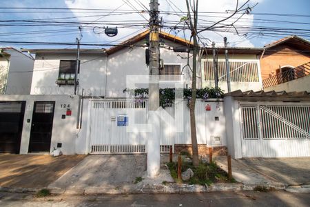 Casa à venda com 200m², 3 quartos e 3 vagasFachada