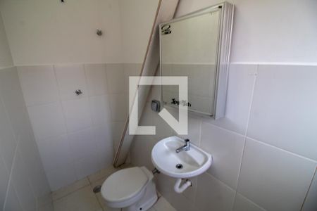 Casa à venda com 200m², 3 quartos e 3 vagasBanheiro da Suíte 2