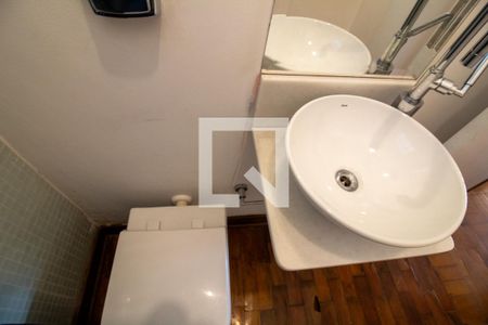 Casa à venda com 200m², 3 quartos e 3 vagasLavabo