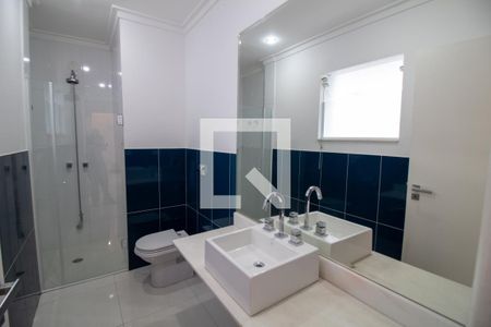 Casa à venda com 200m², 3 quartos e 3 vagasBanheiro