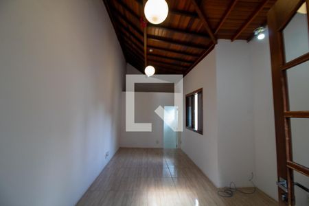 Casa à venda com 200m², 3 quartos e 3 vagasQuarto 3 - Suíte 2