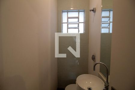 Casa à venda com 200m², 3 quartos e 3 vagasLavabo