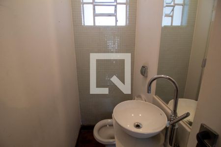 Casa à venda com 200m², 3 quartos e 3 vagasLavabo