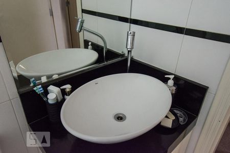 Banheiro de apartamento à venda com 3 quartos, 186m² em Campestre, Santo André