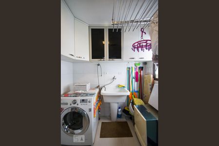 Apartamento à venda com 186m², 3 quartos e 2 vagas Apartamento à venda com 186m², 3 quartos e 2 vagasÁrea de serviço