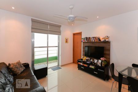 Sala de apartamento para alugar com 3 quartos, 75m² em Tijuca, Rio de Janeiro