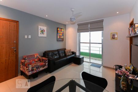 Sala de apartamento para alugar com 3 quartos, 75m² em Tijuca, Rio de Janeiro